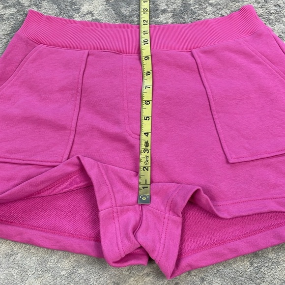 Cinq a Sept Jay Bow embellished Shorts In Pink Terry Sweat Shorts Sz L - Picture 8 of 11